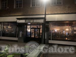 Picture of Henry's