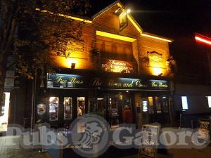 Picture of The Moon and Cross (JD Wetherspoon)