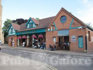 Picture of The Drabbet Smock (JD Wetherspoon)