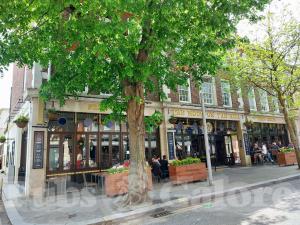 Picture of The Moon on the Hill (JD Wetherspoon)