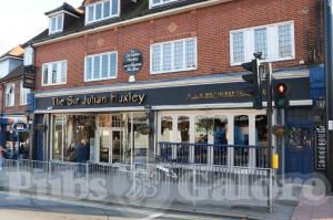 Picture of The Sir Julian Huxley (JD Wetherspoon)