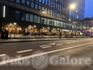 Picture of The Sir John Moore (JD Wetherspoon)