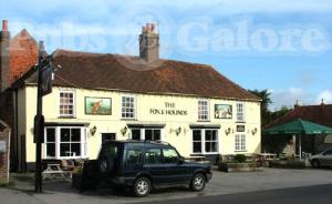 Picture of Fox and Hounds