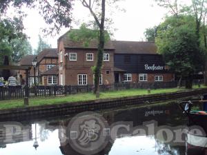 Picture of Beefeater Bridge Barn