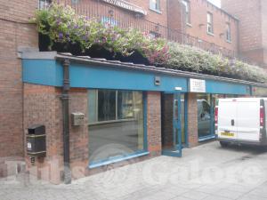 Picture of Louis Bar