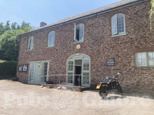Picture of The Notley Arms