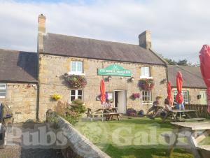 Picture of The Horse Shoes Inn