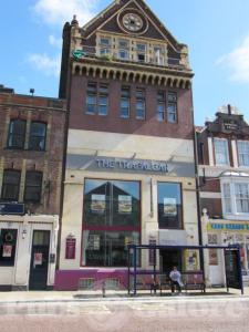 Picture of The Trafalgar (Lloyds No. 1)