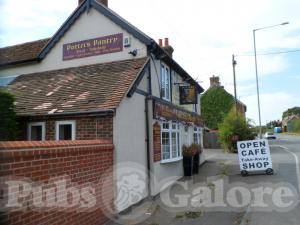 Picture of The Potters Arms