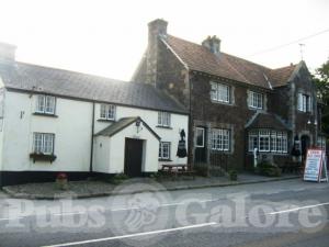 Picture of Fox & Hounds Hotel