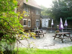 Picture of Fox & Hounds Hotel