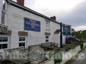 Picture of The Halzephron Inn