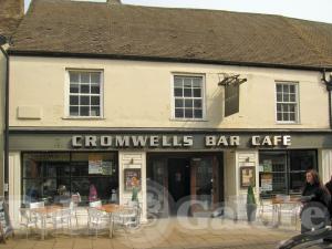 Picture of Cromwells Bar