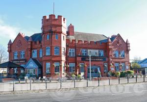 Picture of Coach & Horses