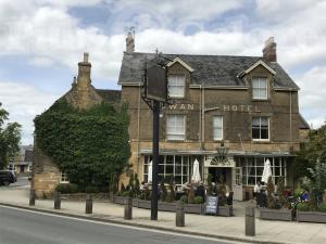 Picture of The Swan