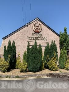 Picture of The Three Horseshoes Inn