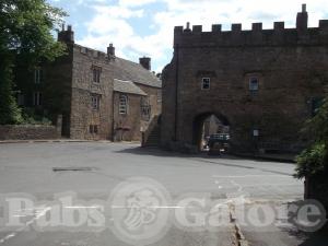 Picture of Lord Crewe Arms