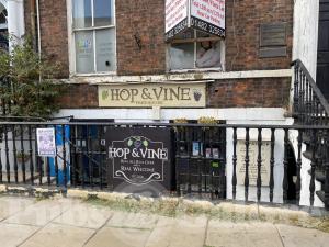 Picture of Hop & Vine