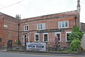 Picture of The Hollies Inn