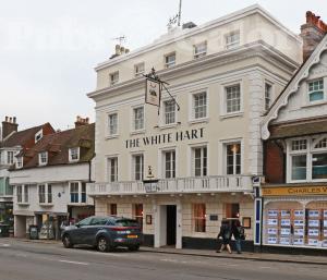 Picture of White Hart Hotel