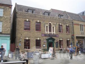 Picture of The Queen's Head