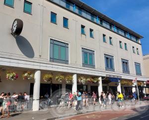 Picture of The Gate Clock (JD Wetherspoon)