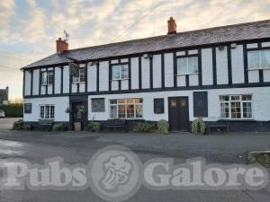 Picture of Talaton Inn