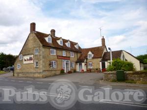 Picture of The Coach & Horses Inn