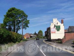 Picture of Fox and Hounds