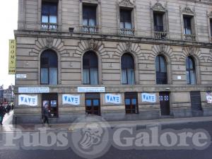Picture of Bar Wave @ Britannia Hotel