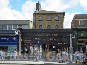 Picture of Hagen & Hyde
