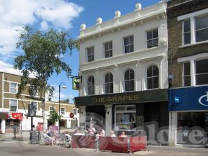 Picture of The Grapes (JD Wetherspoon)