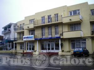 Picture of Parade Hotel