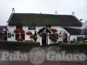 Picture of Moulders Arms