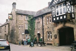 Picture of Bulls Head Hotel