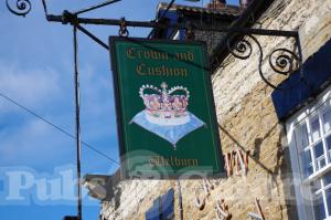 Picture of Crown and Cushion