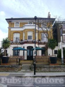 Picture of The Wickham Arms