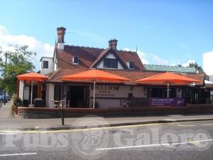 Picture of The Oakleigh