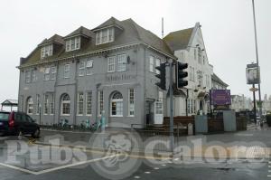 Picture of The White Horses Hotel