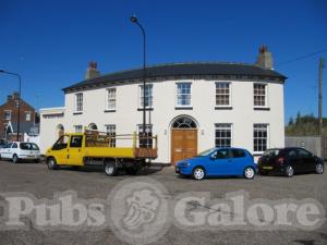 Picture of Railway Hotel