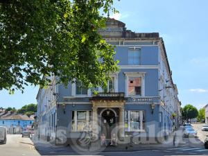 Picture of Queen’s Bar & Brasserie
