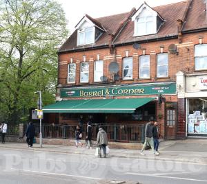 Picture of Barrel & Corner