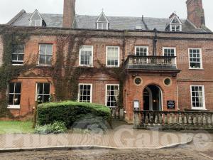 Picture of Coombe Lodge