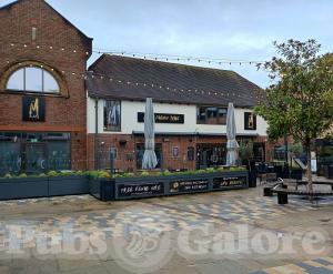 Picture of The M Bar