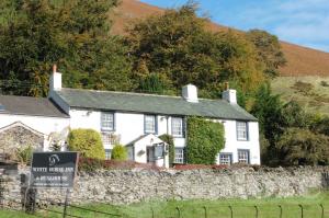 Picture of White Horse Inn