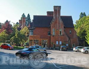 Picture of Grim's Dyke Hotel