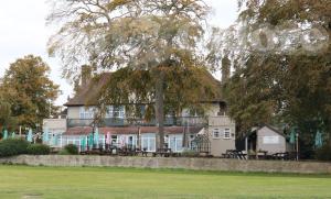 Picture of Tattenham Corner