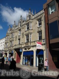 Picture of Crown & Anchor Hotel
