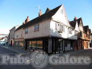 Picture of Curzon Lodge