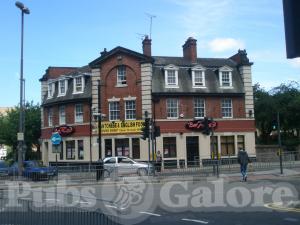 Picture of Bar Red